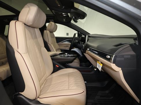 Certified 2026 Cadillac Lyriq Signature Luxury w/ Nappa Leather Package AWD/4WD image 26