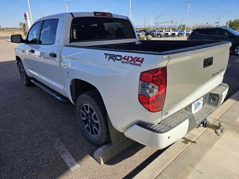 Used 2016 Toyota Tundra SR5 image 3