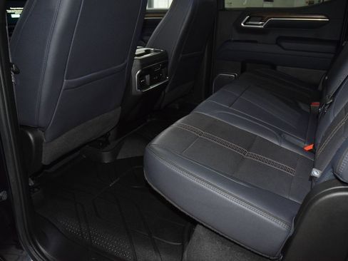 Used 2022 Chevrolet Silverado 1500 High Country w/ High Country Premium Package image 44