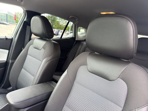 Certified 2024 Chevrolet Trax LT w/ Driver Confidence Package FWD image 27