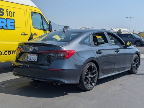 Used 2022 Honda Civic Sport image 4