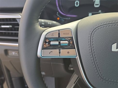 New 2025 Kia Telluride S image 35
