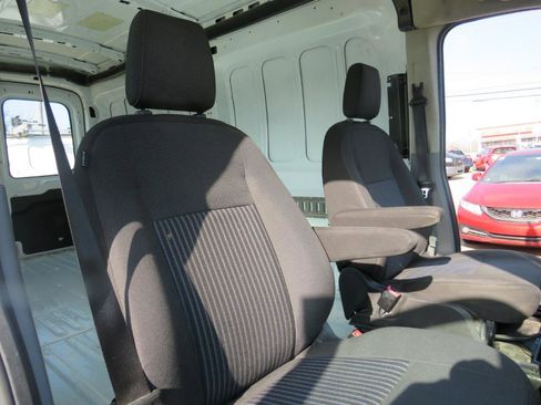 Used 2019 Ford Transit 250 148 Medium Roof RWD image 18