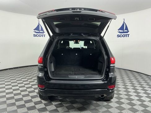 Used 2021 Jeep Grand Cherokee Laredo X image 20