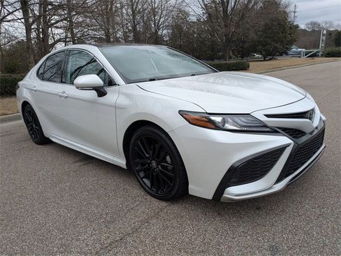 Used 2024 Toyota Camry XSE image 8