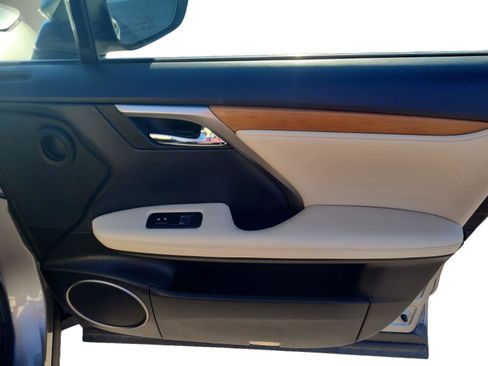 Used 2022 Lexus RX 350 AWD w/ Premium Package image 15