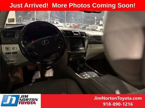 Used 2010 Lexus LS 460 AWD image 7