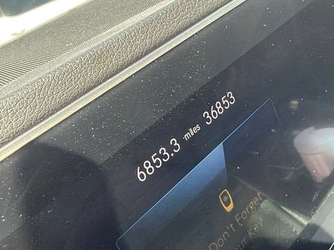 Used 2020 Mercedes-Benz GLE 350 4MATIC image 4