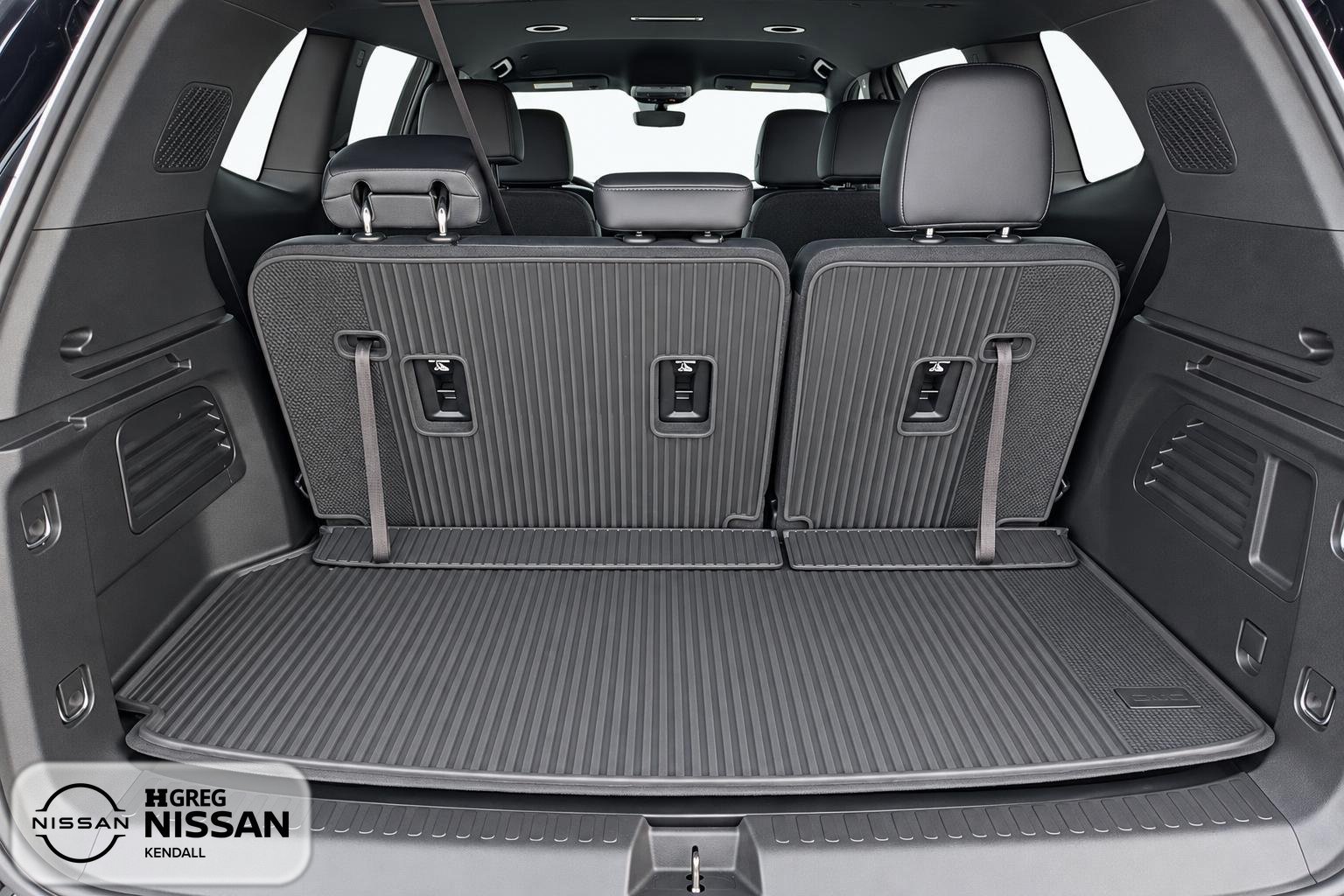 Used 2026 GMC Acadia AT4 w/ LPO, Floor Liner Package AWD/4WD image 10