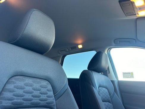 New 2025 Nissan Pathfinder SV image 14