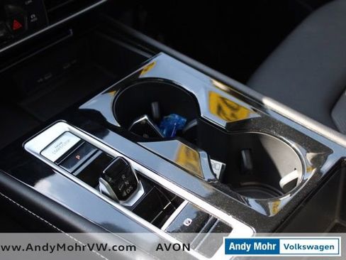 Used 2024 Volkswagen Atlas SE AWD/4WD image 48