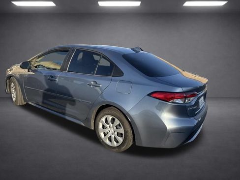 Used 2020 Toyota Corolla LE FWD image 21