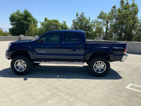 Used 2013 Toyota Tacoma PreRunner w/ TRD Off-Road Pkg RWD image 7