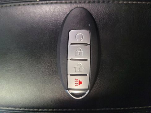 Used 2021 Nissan Kicks SV FWD image 32