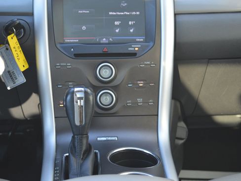 Used 2013 Ford Edge SEL image 34