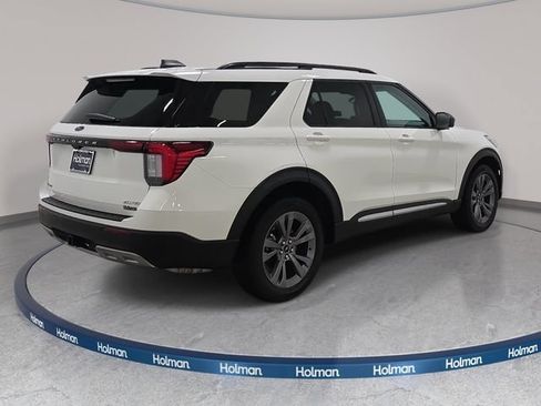 Certified 2025 Ford Explorer Active w/ Active Comfort Package AWD/4WD image 6