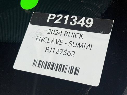 Used 2024 Buick Enclave Premium AWD/4WD image 6