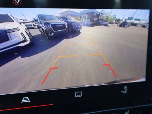 Used 2023 GMC Canyon Elevation w/ Convenience Package image 16