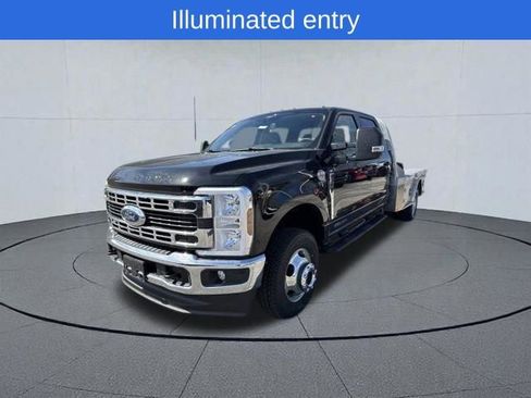 New 2026 Ford F350 XLT w/ XLT Value Package AWD/4WD image 7