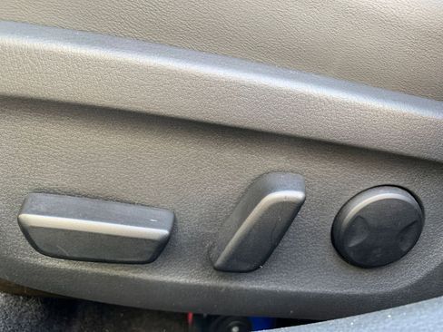 Used 2025 MAZDA MAZDA3 s image 23