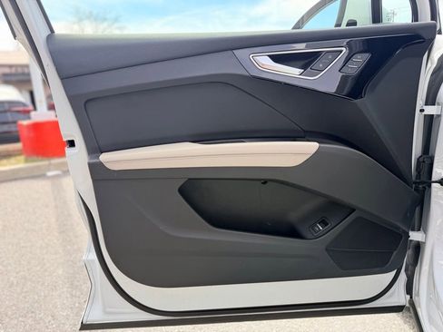 Used 2024 Audi Q4 e-tron Premium Plus image 13