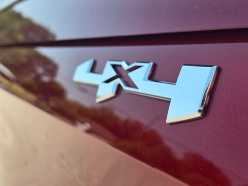 Used 2024 GMC Sierra 1500 SLT w/ SLT Premium Plus Package image 10