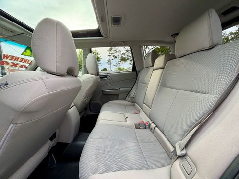 Used 2012 Subaru Forester 2.5X Premium w/ All-Weather Pkg AWD/4WD image 13