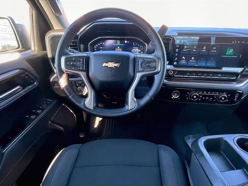 Used 2023 Chevrolet Silverado 1500 LT image 5