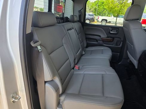 Used 2018 GMC Sierra 1500 SLT AWD/4WD image 16