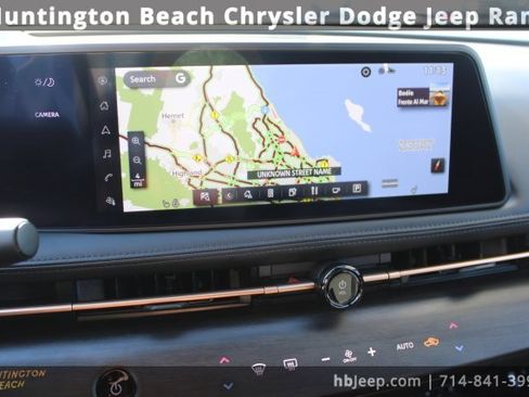 Used 2025 Nissan Ariya FWD image 26