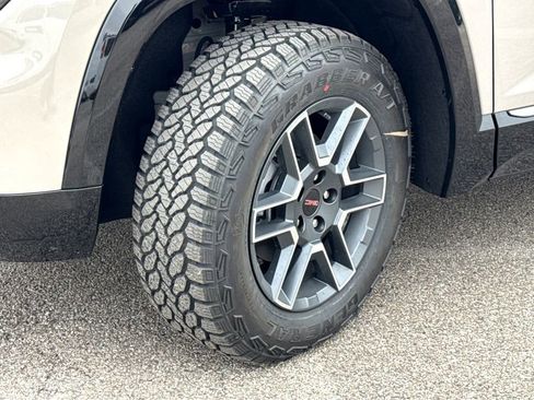 New 2026 GMC Terrain AT4 w/ Convenience Package III image 24
