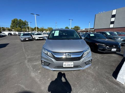 Used 2018 Honda Odyssey EX-L image 3