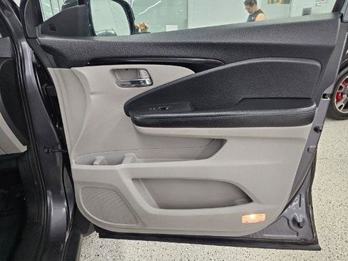 Used 2019 Honda Pilot Elite image 30