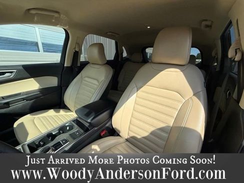 Used 2024 Ford Edge SEL w/ Convenience Package AWD/4WD image 7