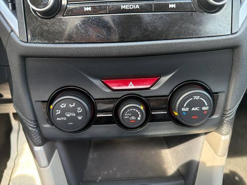 Used 2019 Subaru Forester Premium w/ All-Weather Package AWD/4WD image 26