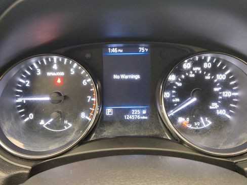 Used 2019 Nissan Rogue SV FWD image 23