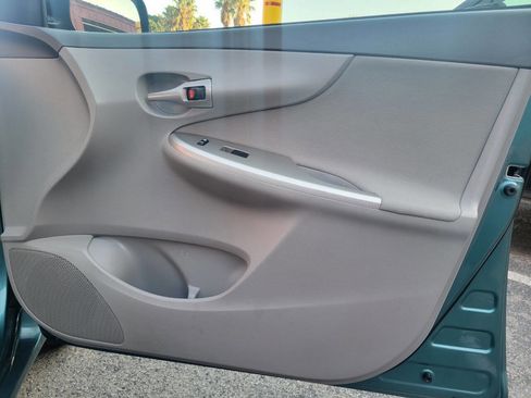 Used 2010 Toyota Corolla LE image 30