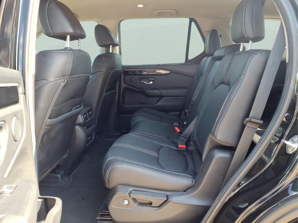 Used 2025 Honda Pilot EX-L image 14