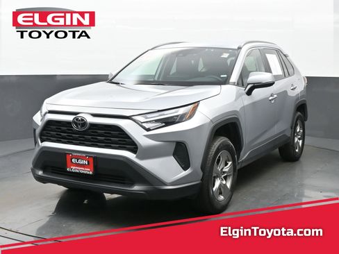 Used 2025 Toyota RAV4 XLE AWD/4WD image 1