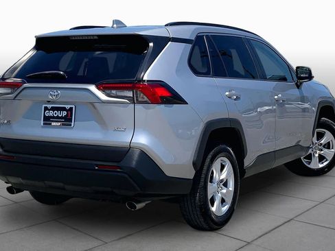 Used 2021 Toyota RAV4 XLE FWD image 13