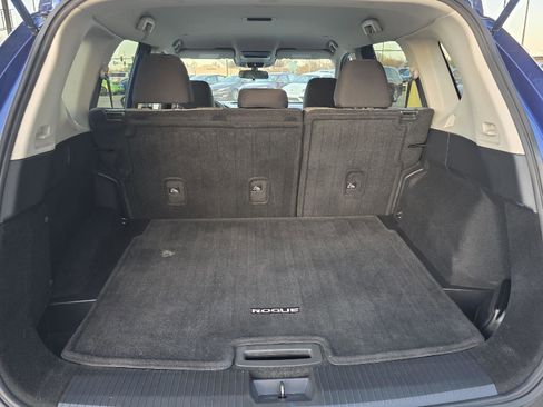 Used 2022 Nissan Rogue SV image 33