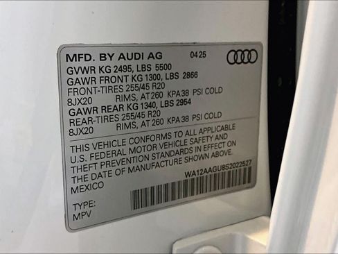 Used 2025 Audi Q5 Premium Plus w/ Premium Plus AWD/4WD image 34
