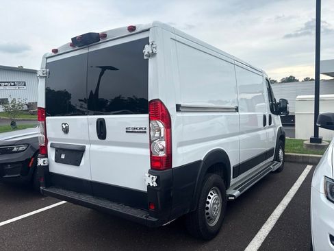 Used 2025 RAM ProMaster 2500 w/ U-Haul Equipment Group FWD image 3