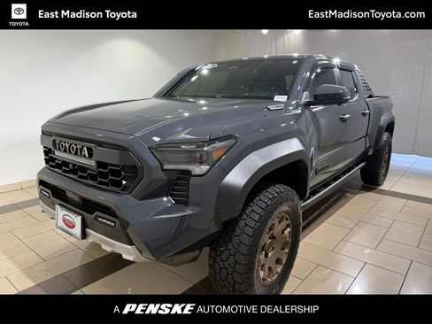 Used 2024 Toyota Tacoma Trailhunter image 1
