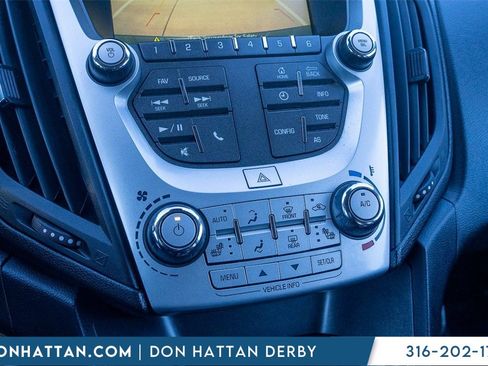 Used 2017 Chevrolet Equinox LT w/ Convenience Package image 9