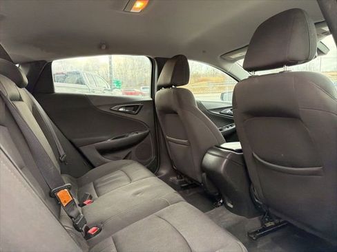 Used 2018 Chevrolet Malibu LS image 12