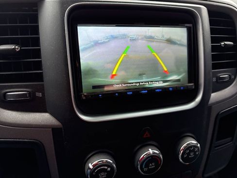 Used 2018 RAM 2500 Tradesman w/ Chrome Appearance Group image 9