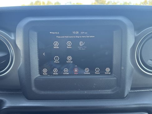 Used 2021 Jeep Wrangler Unlimited Sport image 21