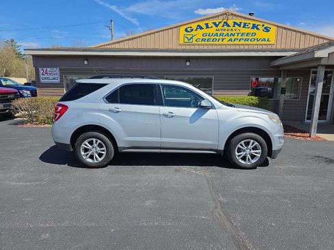 Used 2017 Chevrolet Equinox LT w/ Convenience Package FWD image 5