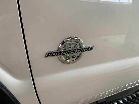 Used 2016 Ford F250 Lariat w/ Snow Plow Prep Package image 19